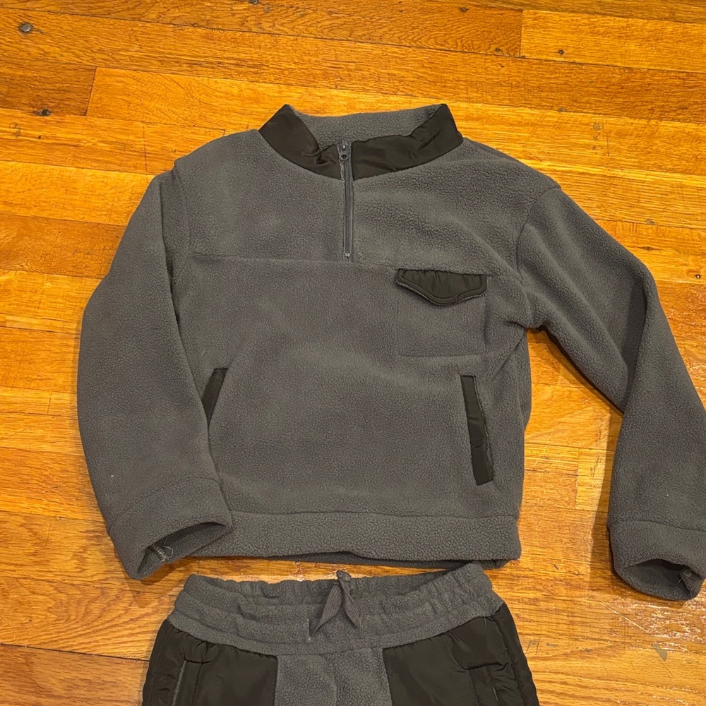Stitch & stone Kids Gray and Black Fleece Set - Picture 2 of 9